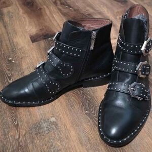 GIANNI BINI sz 9 BLACK LEATHER STUDDED ANKLE BOOTS